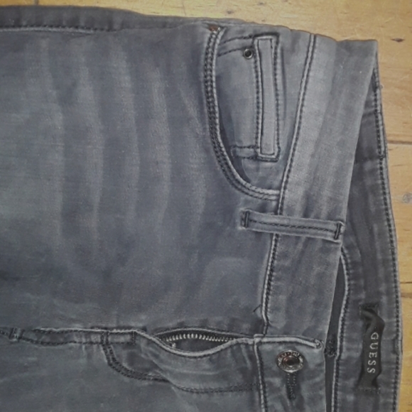 Guess Skinny Jean's - Picture 3 of 10